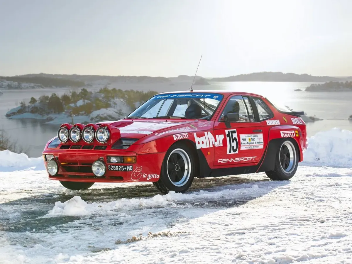 Porsche 924 GTS Club Sport 1981: Un Porsche Único e Incomparable 🚗💨