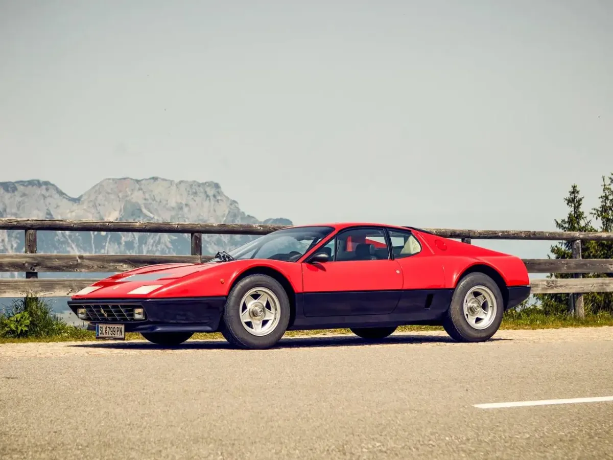 Ferrari 512 BB 1978: Un Icono de la Línea Berlinetta Boxer