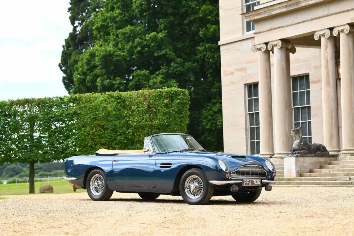 Aston Martin DB6 Volante 1969: El Auto Favorito del Príncipe Carlos 👑