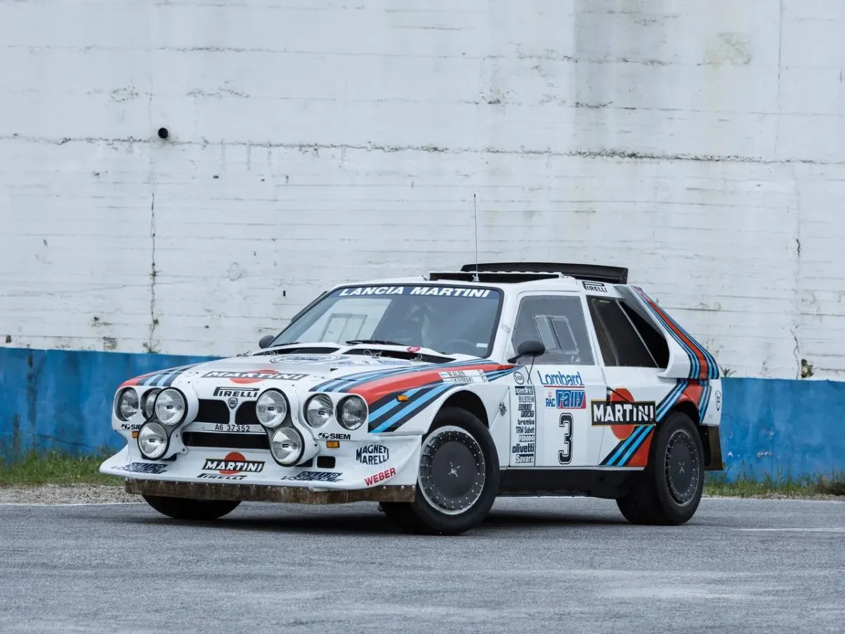 Lancia Delta S4 Rally 1985: ¡Una Maravilla de la Ingeniería con Motor Doblemente Sobrealimentado!