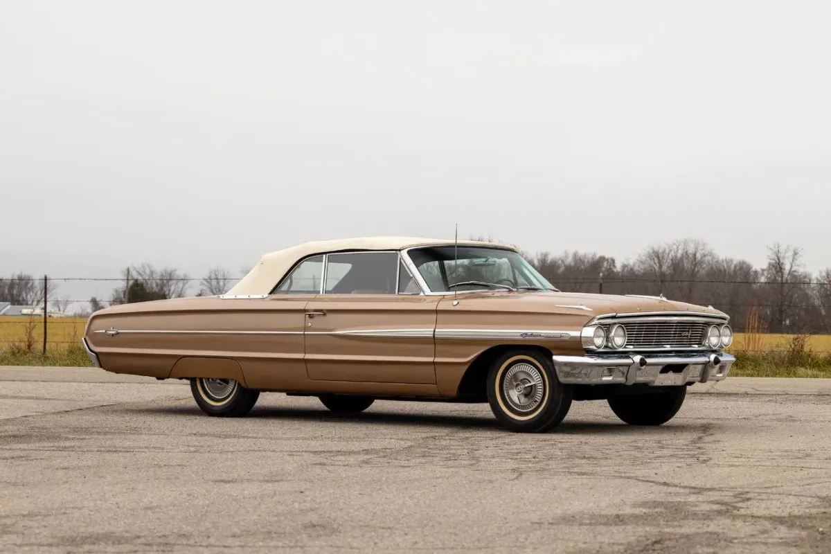 Ford Galaxie 500 XL Convertible 1964: El Pináculo de la Línea Completa de Ford