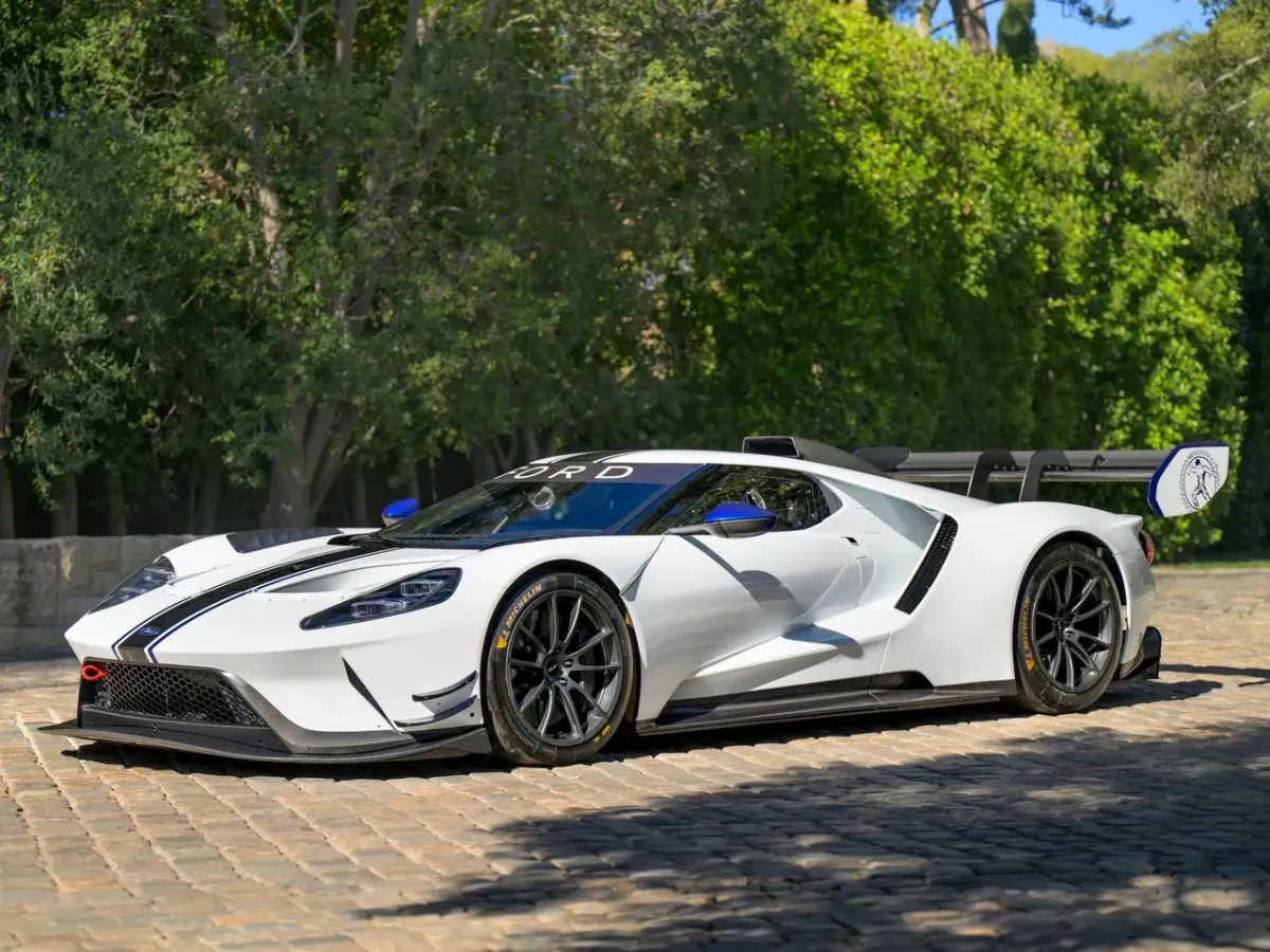 Ford GT Mk II 2021: El Superdeportivo de Pista que Desata la Adrenalina