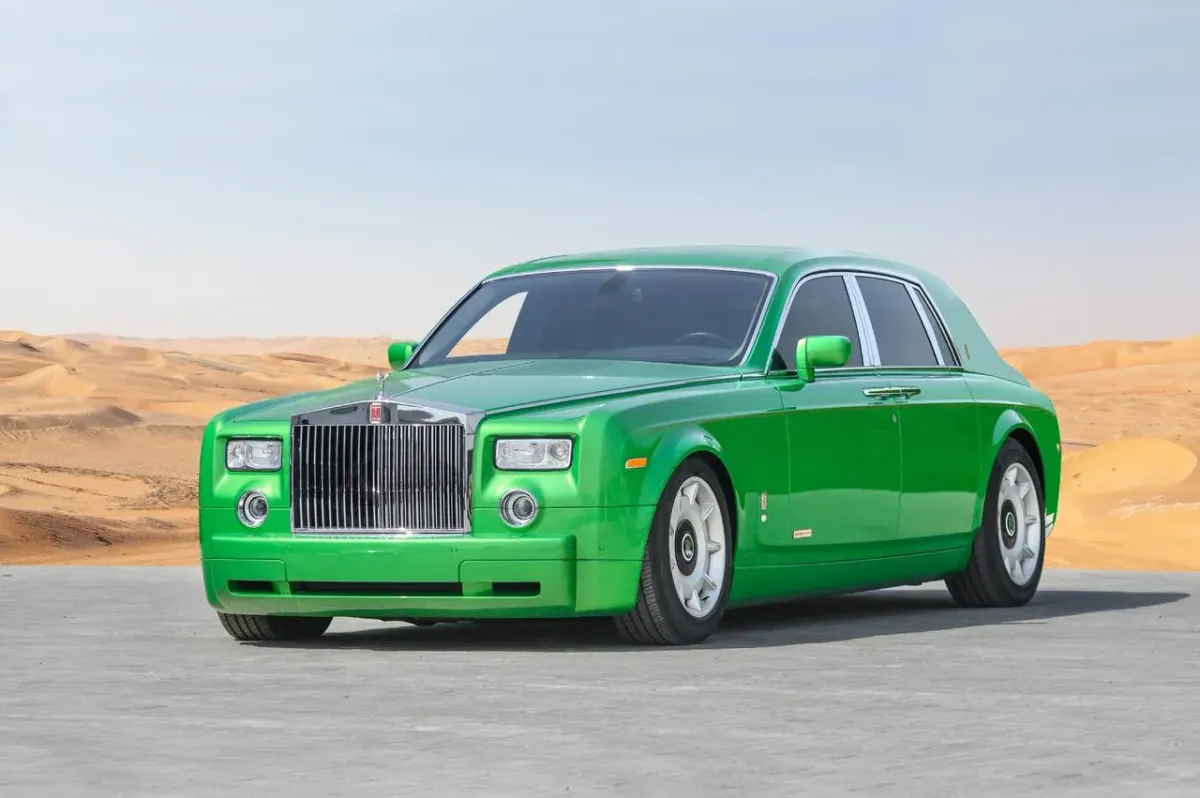 Rolls-Royce Phantom Centenary Edition 2004: Una Joya Clásica de Lujo y Elegancia 👑