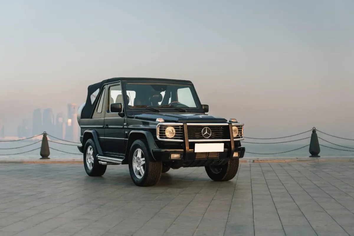 Mercedes-Benz G55 AMG Cabriolet 2001: ¡Un Lujo Sin Techo para la Aventura! 🚗💨