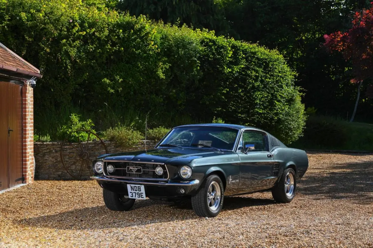 Ford Mustang 390 S-Code Fastback Coupé 1967: La Leyenda del Muscle Car 🚗💨