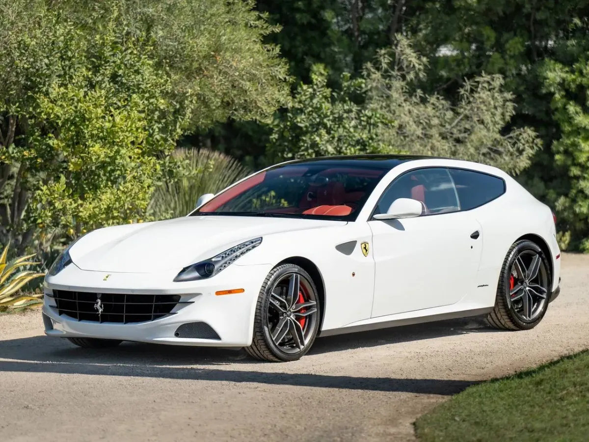 Ferrari FF 2014: El Primer Ferrari con Tracción en las Cuatro Ruedas