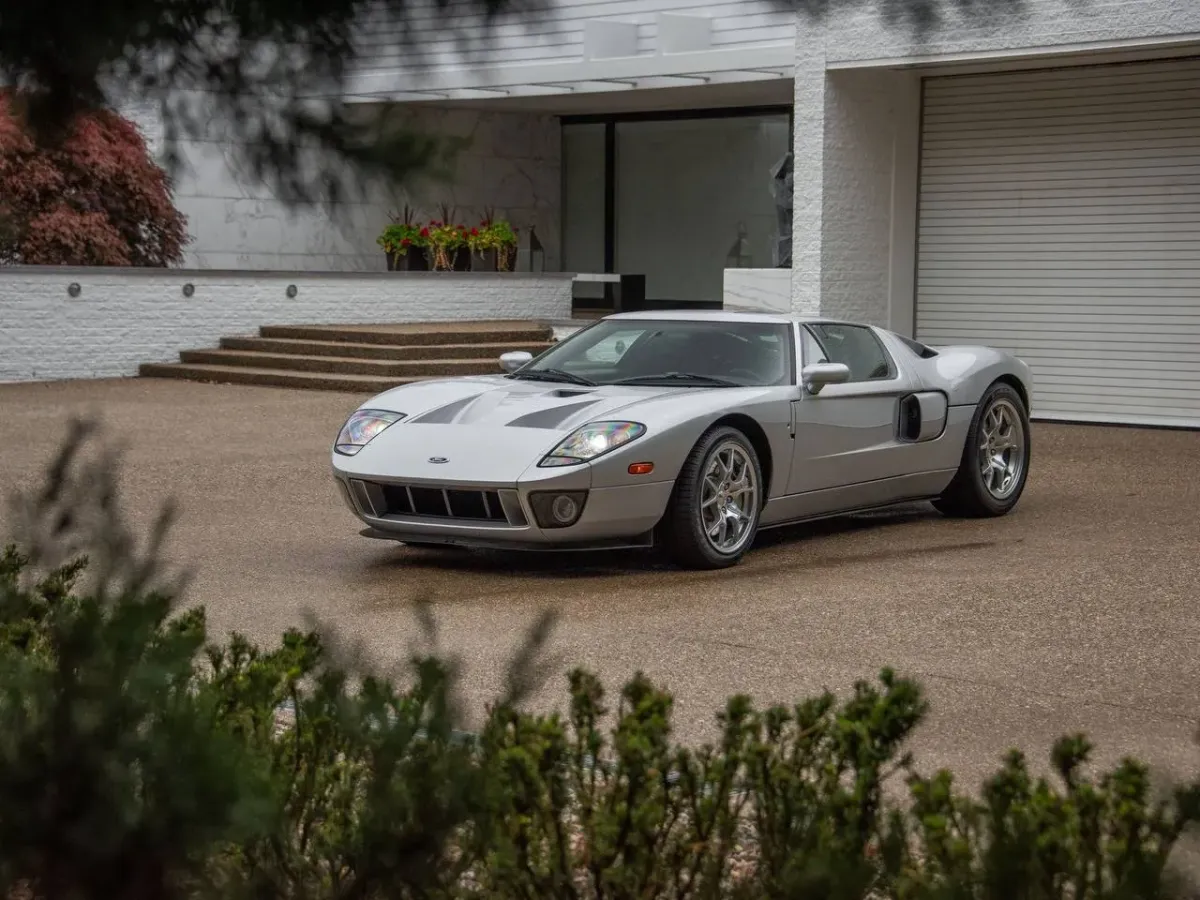 Ford GT 2005: Un Homenaje a la Leyenda del GT40