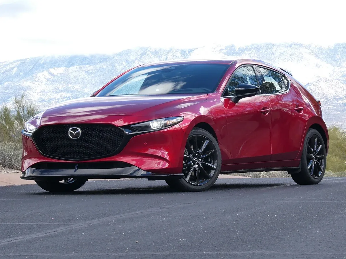 ¡El Mazda 3 Hatchback Turbo 2023: Un Análisis a Fondo! 🚗💨