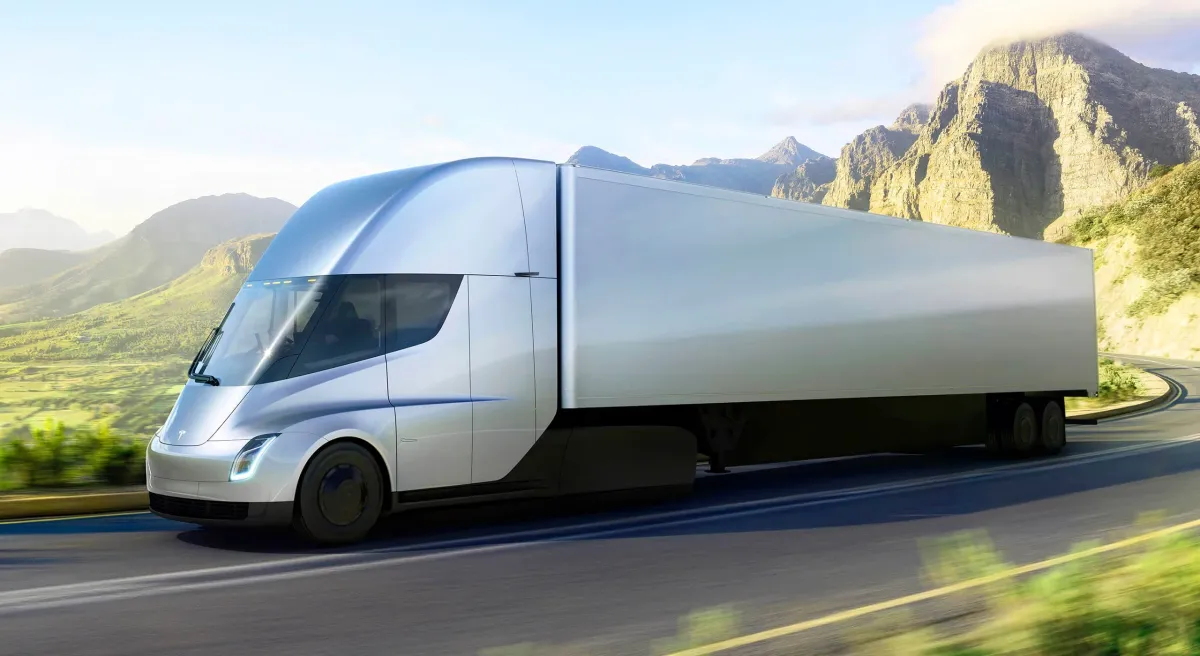 ¡Descubriendo los Secretos del Tesla Semi! ¿Es Realmente un Gigante del Camino?