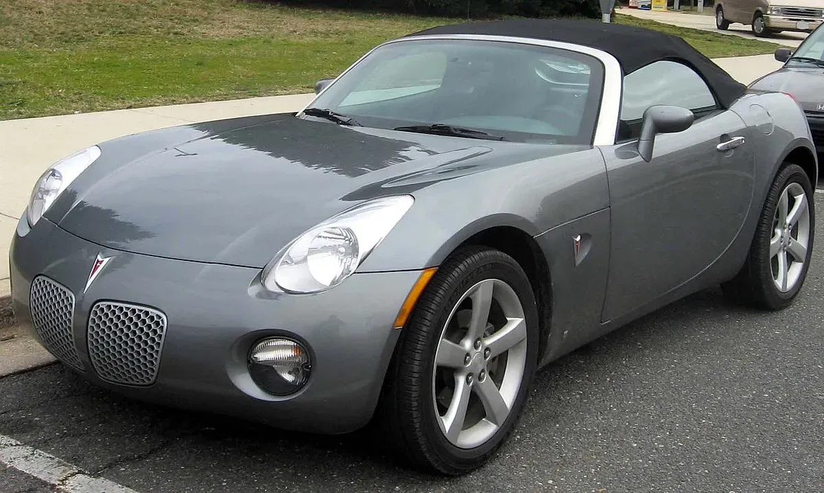 10 Datos Curiosos del Pontiac Solstice Que Todo Aficionado Debería Conocer