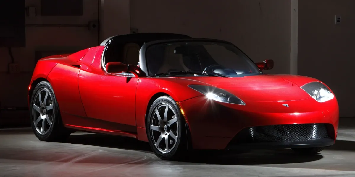 10 Características Clave del Tesla Roadster 2008 que Cambiaron la Historia ⚡️