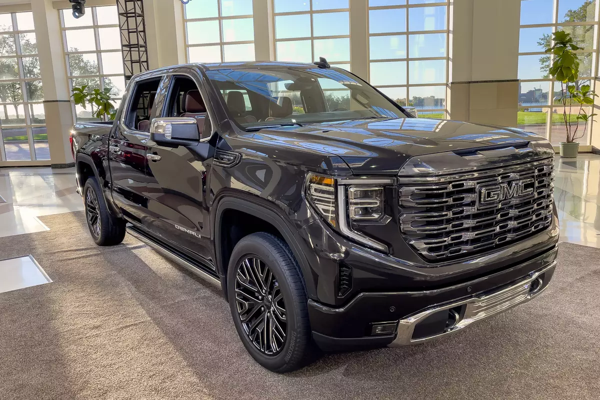 GMC Sierra 1500 Denali Ultimate 2022: ¿Una Pickup de Lujo que Vale la Pena?