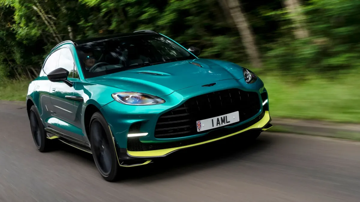 ¡Aston Martin DBX 707: El SUV que te hará olvidar que estás en un SUV!