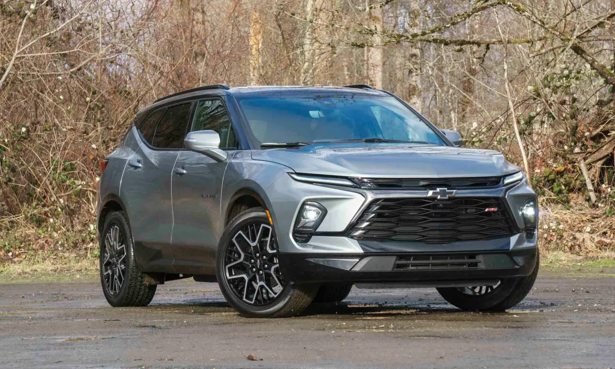 Chevrolet Blazer RS: Análisis a Fondo del Crossover con Rostro de Camaro 🚘