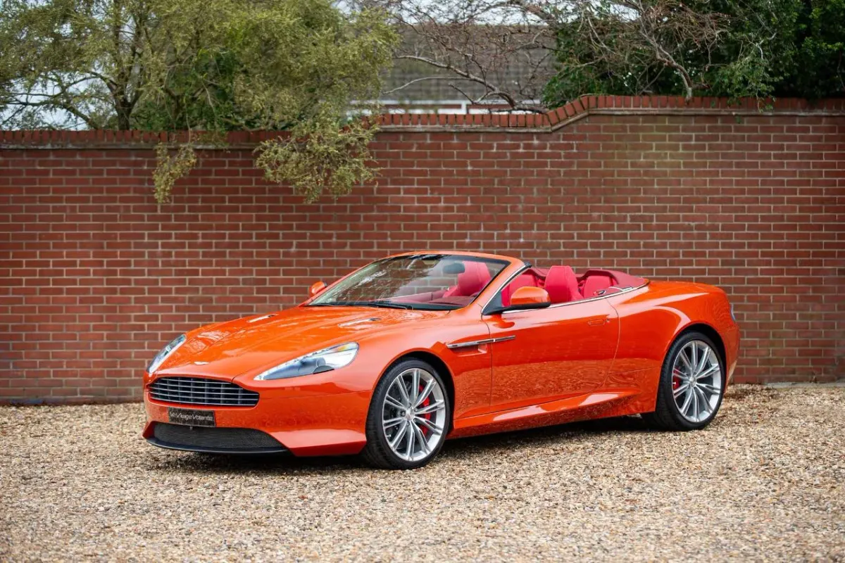 Aston Martin Virage Volante 2012