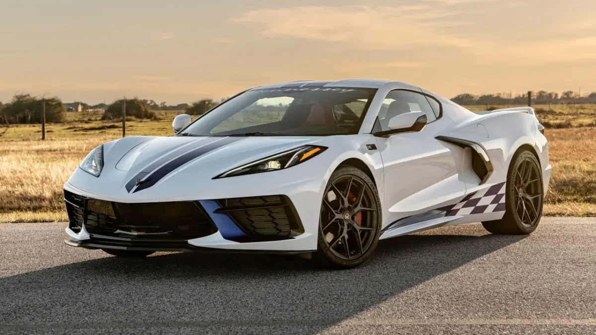 Chevrolet Corvette C8: De Mula a Leyenda La Evolución de un Ícono 🚗💨