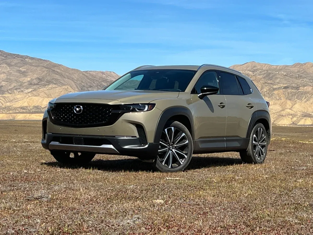 Mazda CX-50 2023: ¿Un CX-5 con esteroides o una aventura completamente nueva? 🚗💨