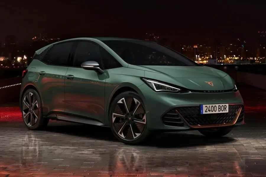 Cupra Born: ¿El Hot Hatch Eléctrico que Te Hará Olvidar la Gasolina? ⚡🚗