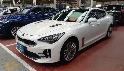 Kia Stinger EX 2018: ¡5 Razones por las que me Enamoré! 🚗💨