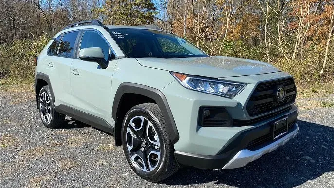 ¡El Toyota RAV4 Adventure 2021: ¿Un SUV aventurero o una simple apariencia?