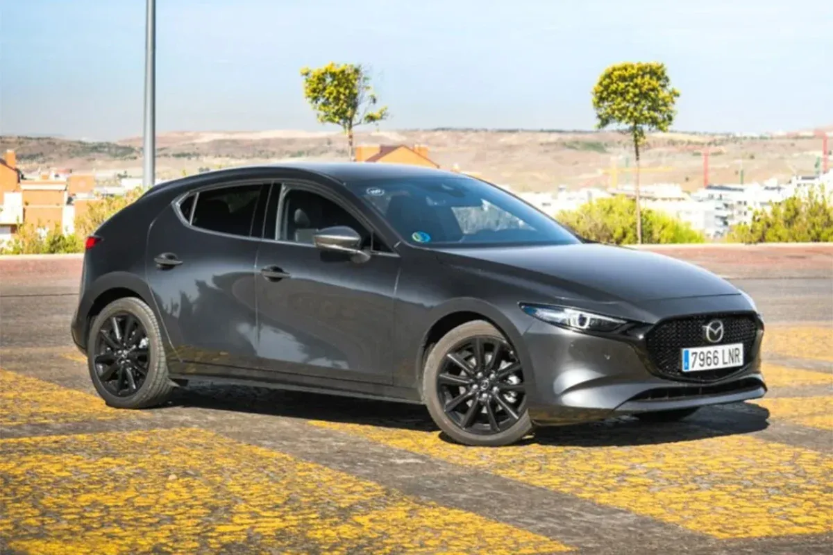 Increíble!  ¿Qué hacían las marcas de autos ANTES de fabricar coches?+ Análisis Mazda 3