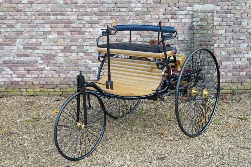 Benz Patent Motorwagen 1886: El Primer Automóvil del Mundo 🚗💨 Historia y Legado