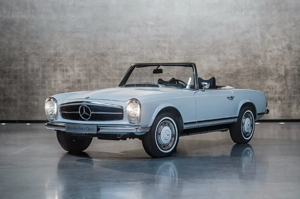 ¡El Último Mercedes-Benz SL Clásico! ¿Un Sueño Nostalgico sobre Ruedas? 🚗💨