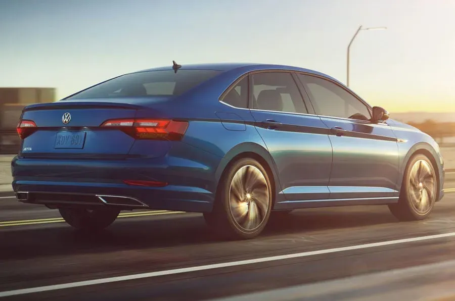 Análisis del Nuevo Volkswagen Jetta 2018: ¿Audi Disfrazado? 🚗💨