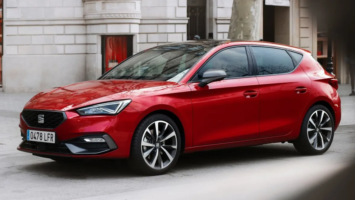 El SEAT León FR 2021: ¿Un Hatchback Deportivo Que Vale la Pena? 🚗💨