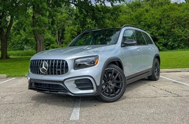 Mercedes-Benz GLB 2024: Análisis a Fondo del SUV Compacto de 7 Plazas