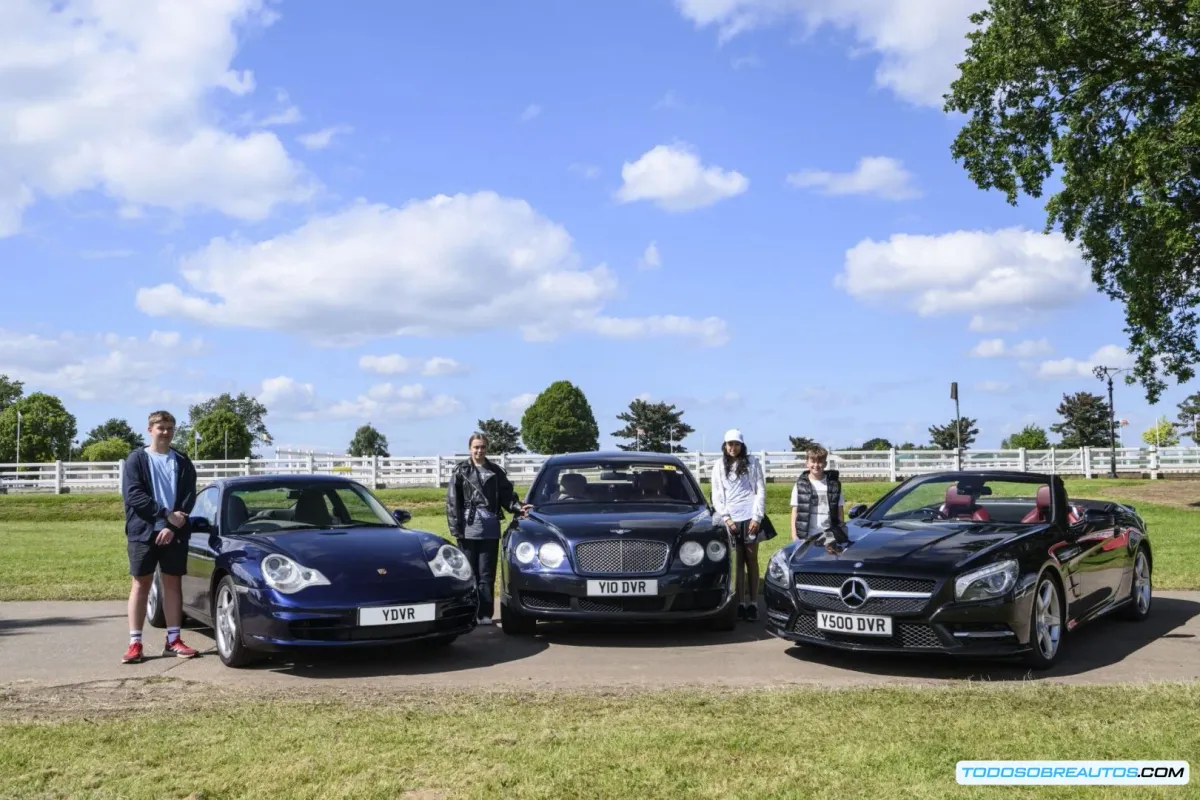 Young Driver: Programa Exclusivo de Conducción para Jóvenes en Porsche, Mercedes y Bentley