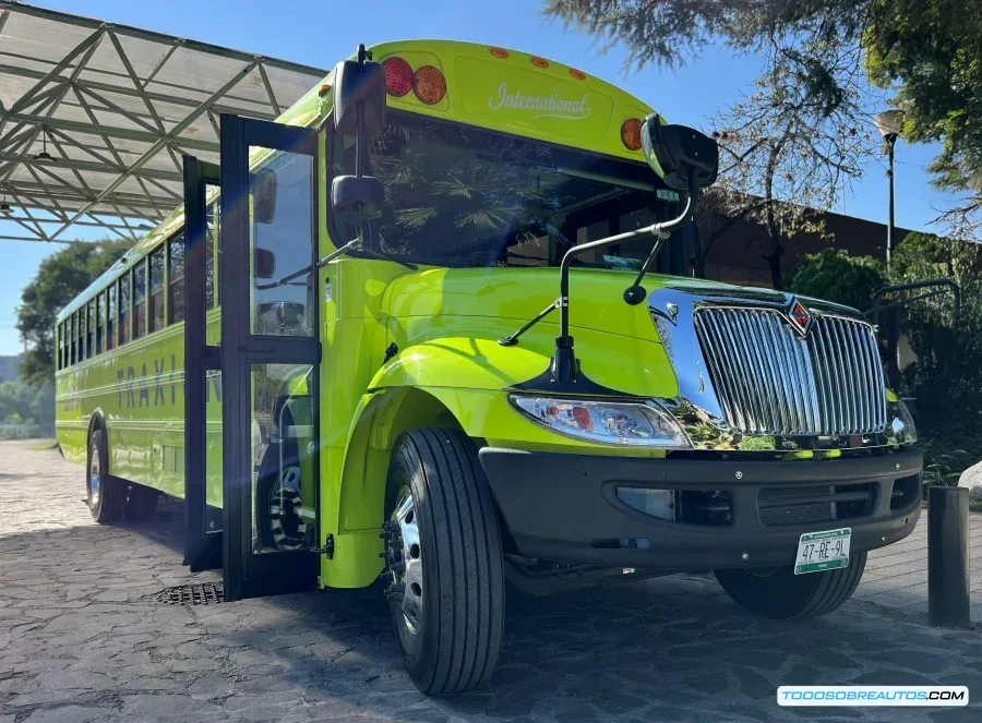 Revolución en el Transporte Escolar CDMX: LiPU by Traxi&oacute;n Presenta el Primer Autobús Eléctrico