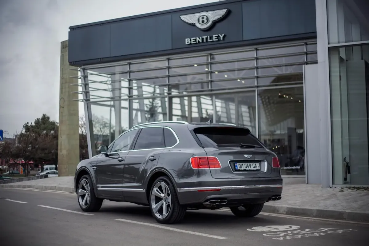 Bentley Tbilisi: La lujosa marca británica expande su red en Georgia - Apertura Primavera 2025