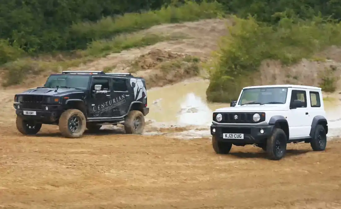 Hummer H2 vs. Suzuki Jimny: ¡La Batalla Épica de Gigantes y Enanos! 🚗💨