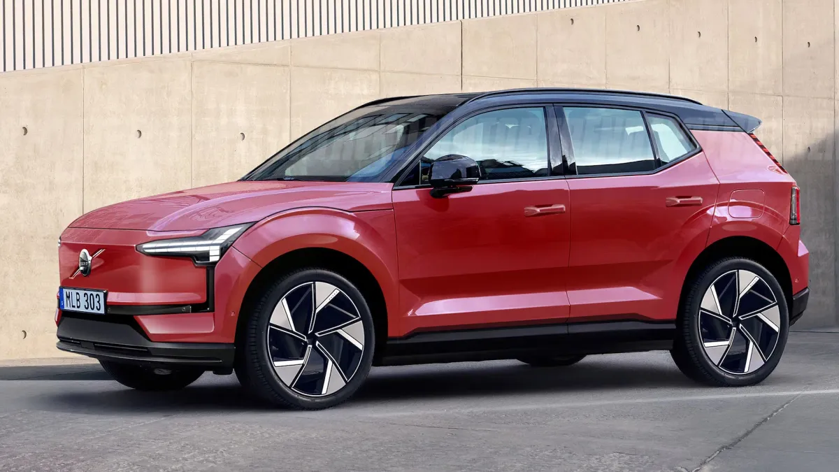 Volvo EX30 2024: Análisis a Fondo del SUV Eléctrico que Redefine el Rendimiento ⚡️