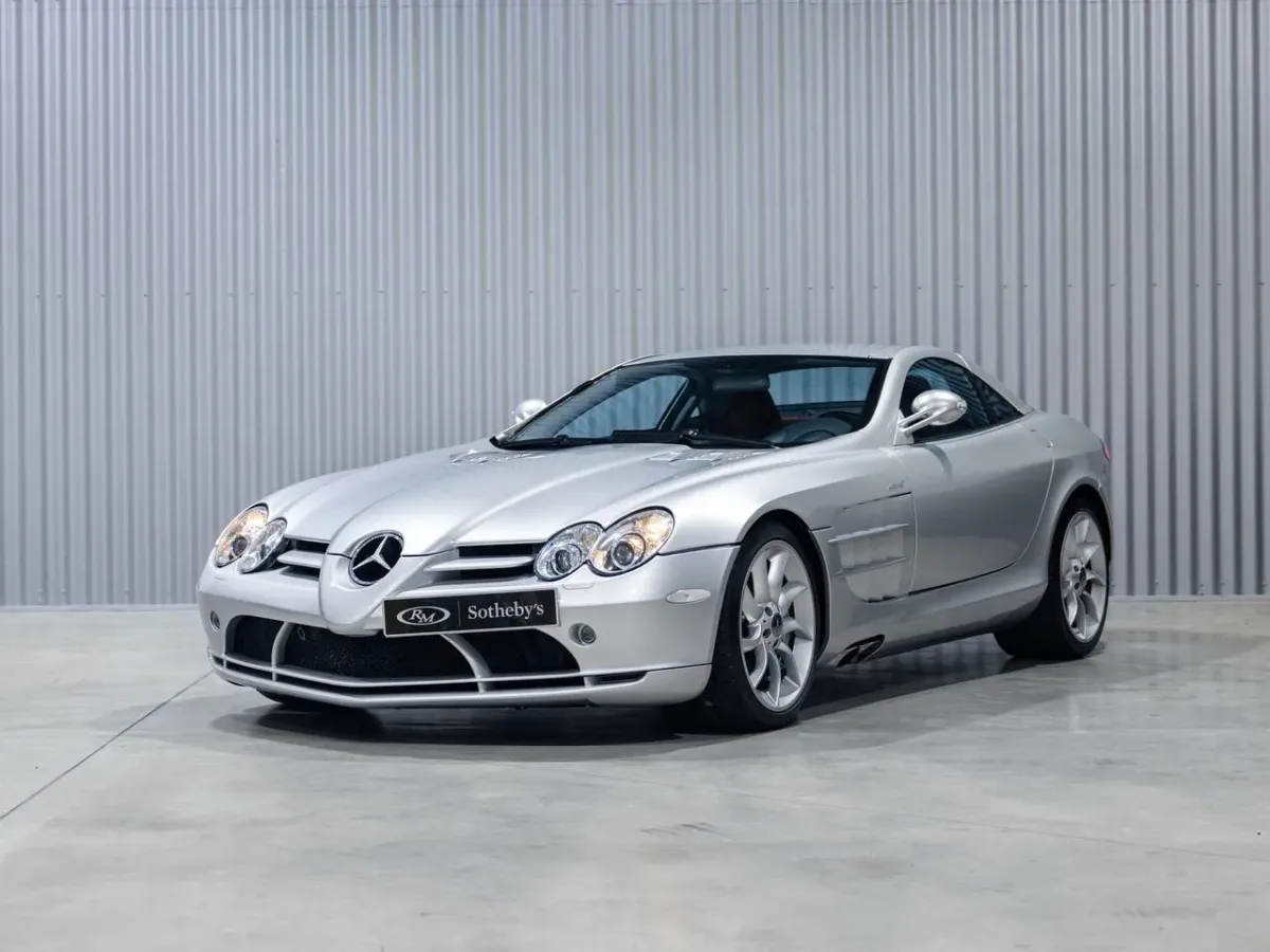 Mercedes-Benz SLR McLaren 2005: Leyenda de la Ingeniería Automotriz