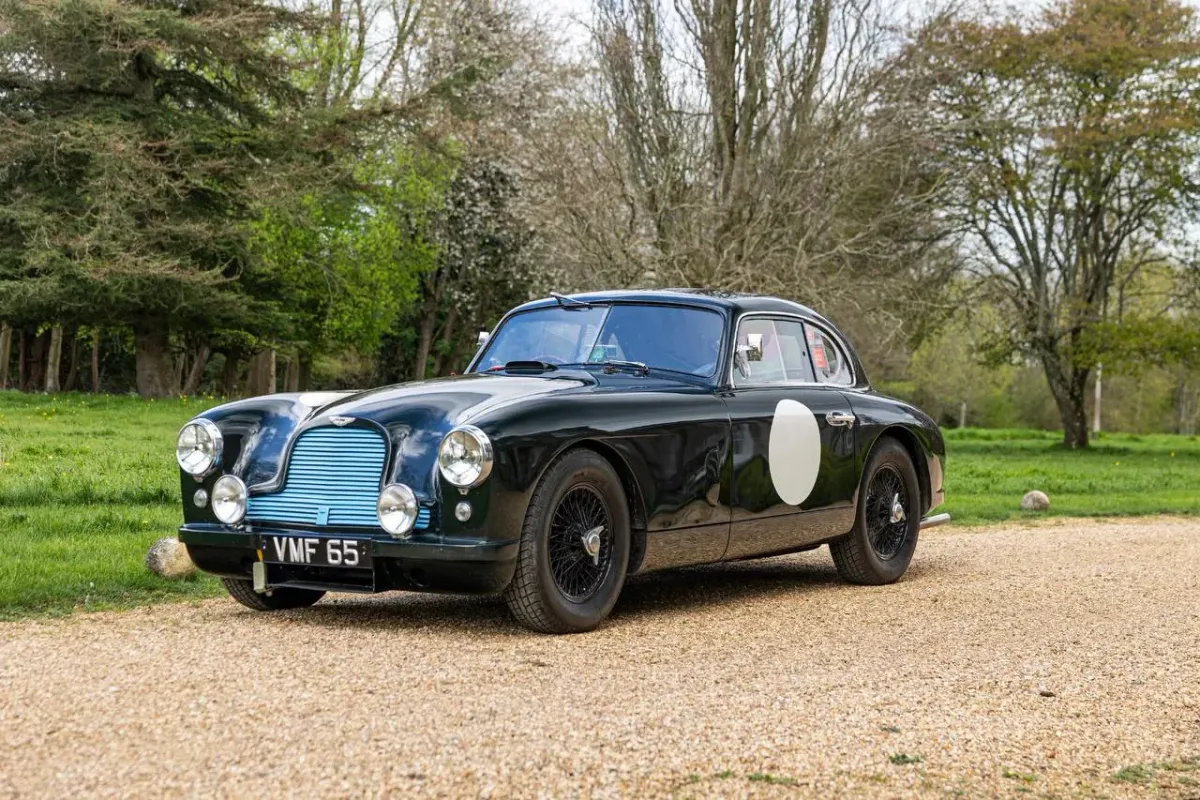 Aston Martin DB2 3.0 Litros: Leyenda de Le Mans (1950) - Historia y Especificaciones