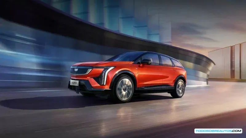 Cadillac Optiq 2025: Análisis completo de la SUV eléctrica china con 33" pantalla curva y dos versiones