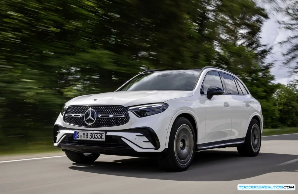 Mercedes-Benz GLC 350e 4MATIC 2025: Análisis del SUV híbrido enchufable con 54 millas de autonomía eléctrica