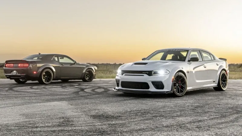 Hennessey Mammoth vs Hennessey H1000: ¡La Batalla de Titanes en la Pista! 🏆