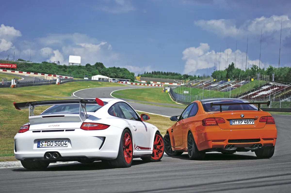 Porsche 911 GT3 RS vs BMW M3 CS: ¡La Batalla de los Deportivos! 🏆💨