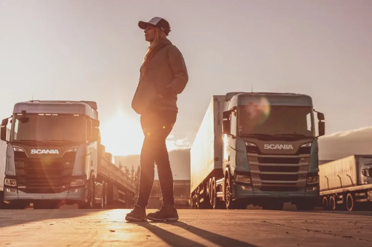 Scania Conductoras: 5ª Generación de Mujeres al Volante - Impulsando la Igualdad en el Transporte