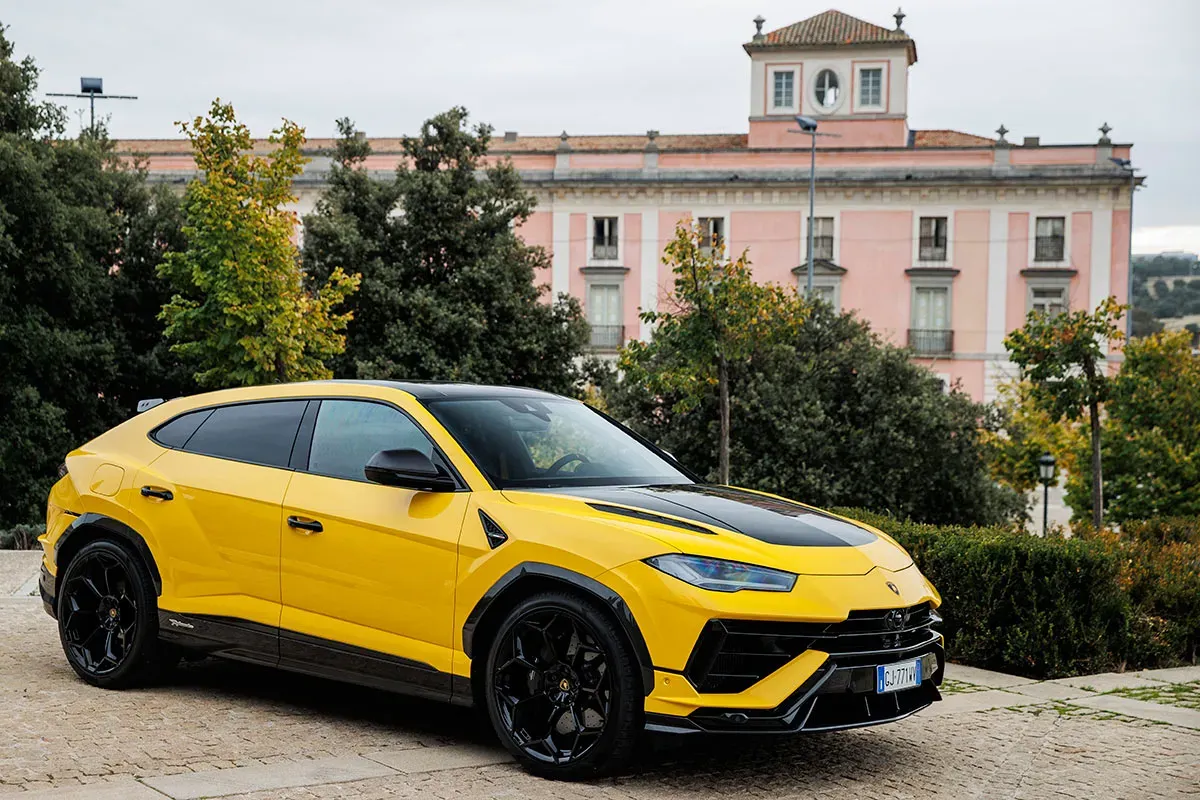 Análisis de Potencia y Peso: Lamborghini Urus Performante vs. Porsche Cayenne Turbo GT, BMW X5 Competition y Audi RS Q8