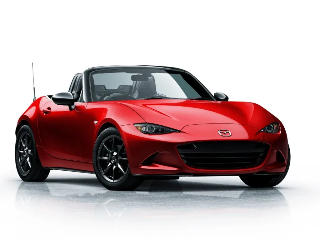 Mazda MX-5: Análisis de 4 generaciones en una carrera de drag