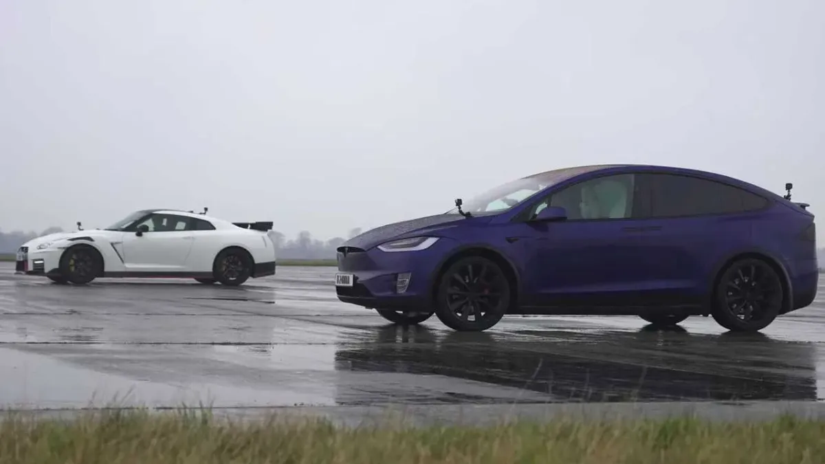 Nissan GT-R Nismo vs. Tesla Model X Plaid: ¡La Batalla de los Titanes! ⚡️💨