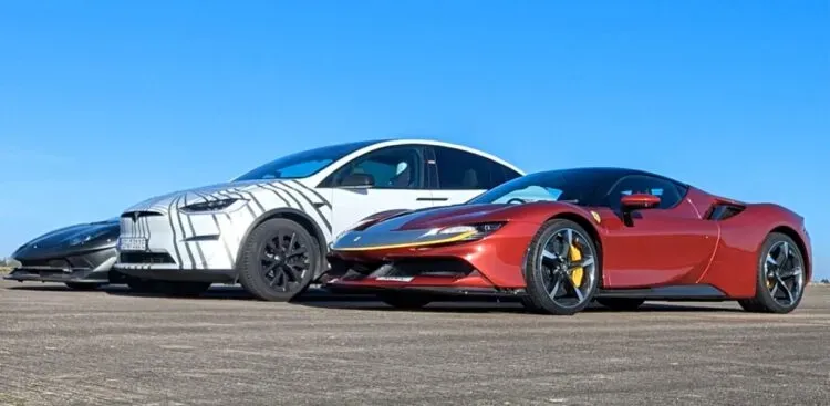 Tesla Model X Plaid vs. Ferrari 296 GTB & McLaren 750S: ¡La Batalla de los Gigantes! ⚡️🚗💨