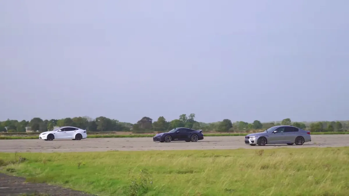 Tesla Model S Plaid vs Porsche 911 Turbo S vs BMW M5: ¡La Batalla de Gigantes en la Pista! ⚡️