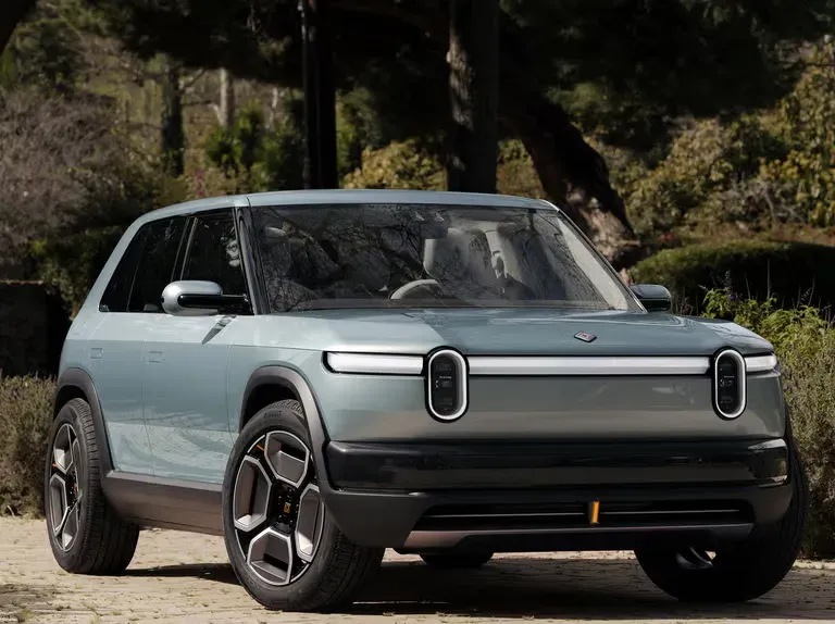 Rivian R3X 2027: Análisis del Hot Hatch Eléctrico que Vale la Pena Esperar - Especificaciones y Características