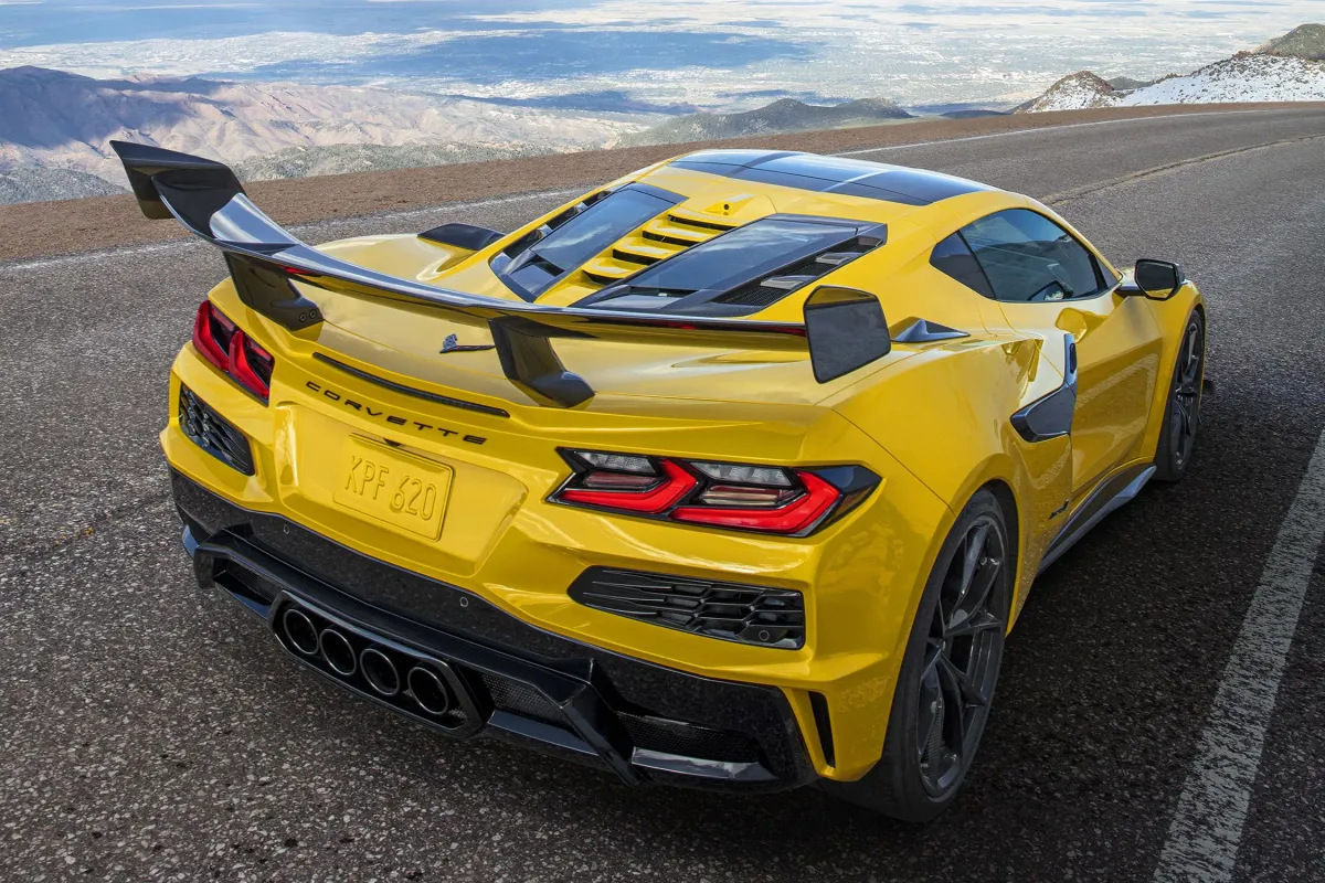 Corvette ZR1 2025: Fecha de apertura de pedidos, precio, especificaciones y rendimiento