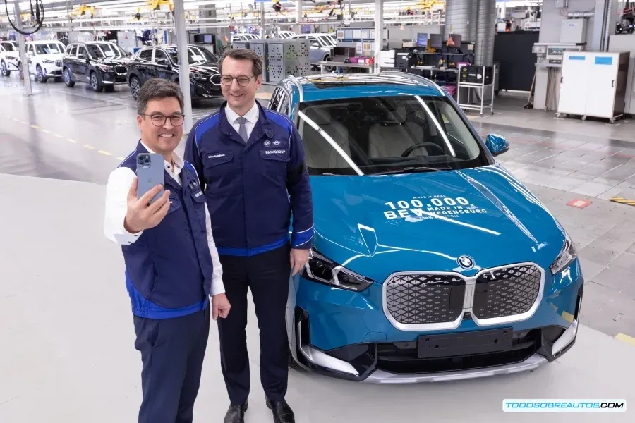 BMW Regensburg: 100,000 Vehículos Eléctricos Producidos en 2024 - Un Hito en la Movilidad Eléctrica